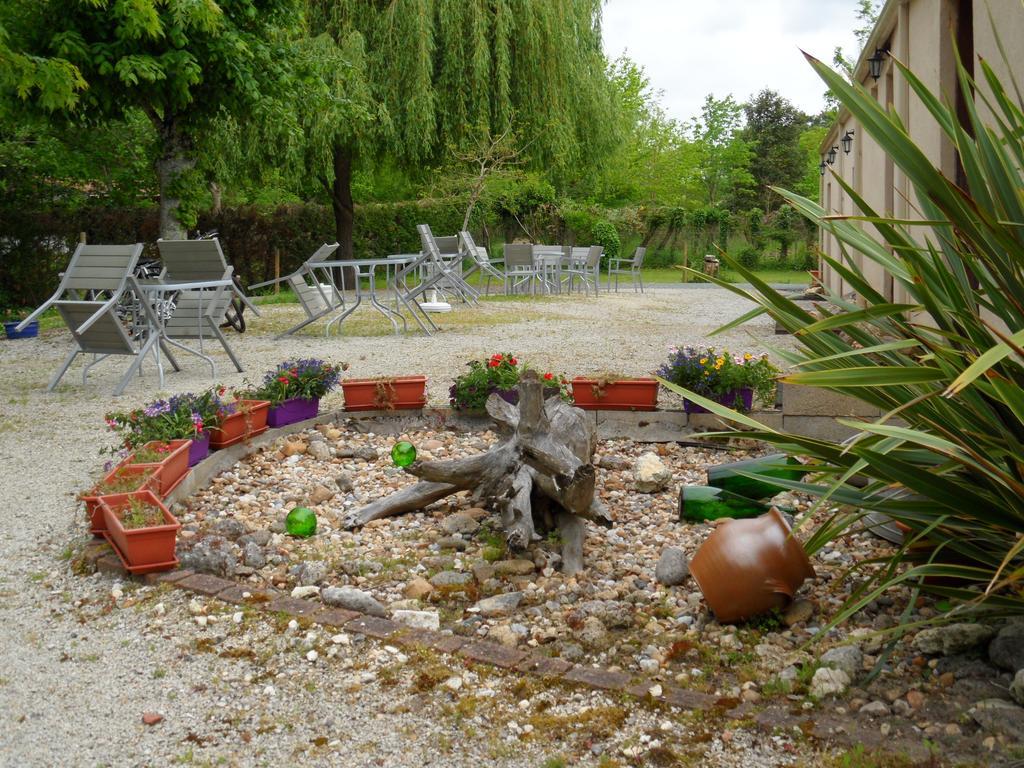 Hotel Au Jardin Pres De L'Ocean Les Mathes Exteriér fotografie